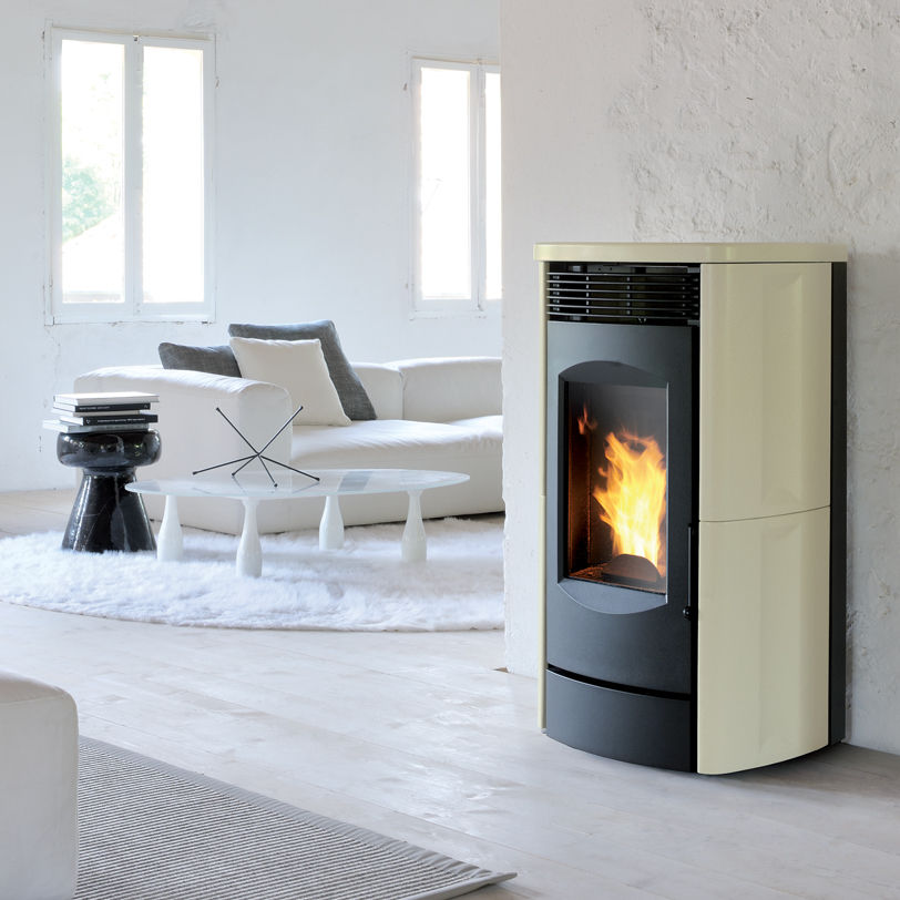 Stufa A Pellet Ad Aria Canalizzata.Stufe A Pellet Ermetiche Ad Aria Calda Canalizzata Classic Xw 6kw 9kw